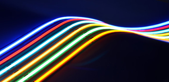 O diodo emissor de luz da ESPIGA de Dimmable descasca 6000K colorido para iluminar a decoração